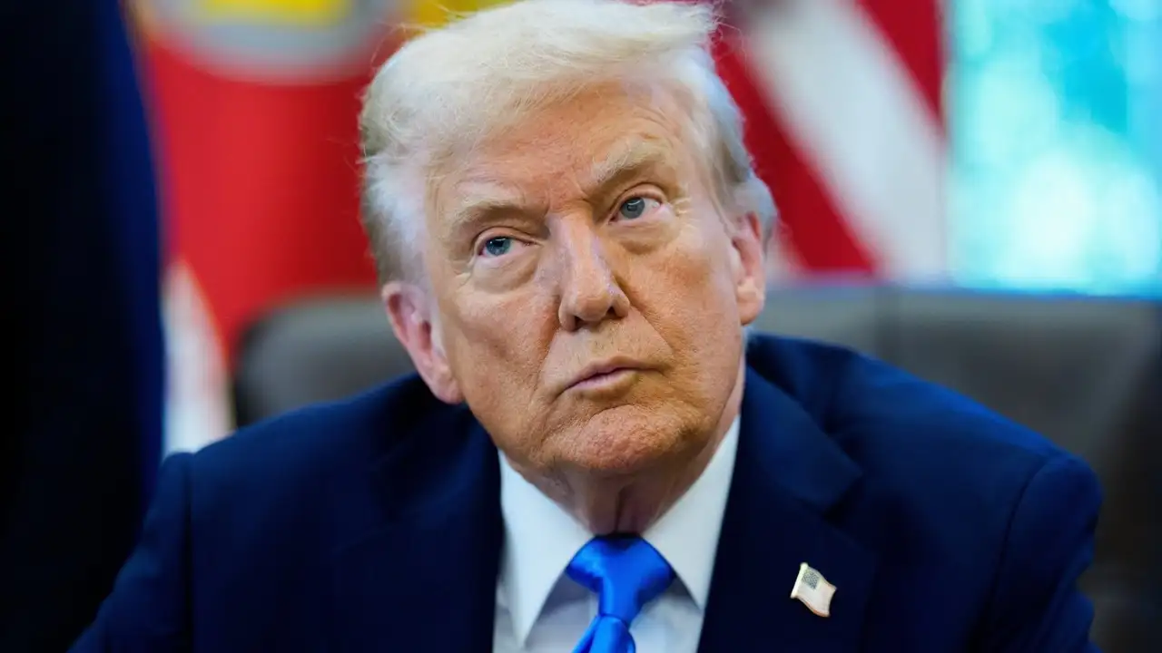 Trump: Çin 220 Milyon Seçmen Verisini Ele Geçirdi